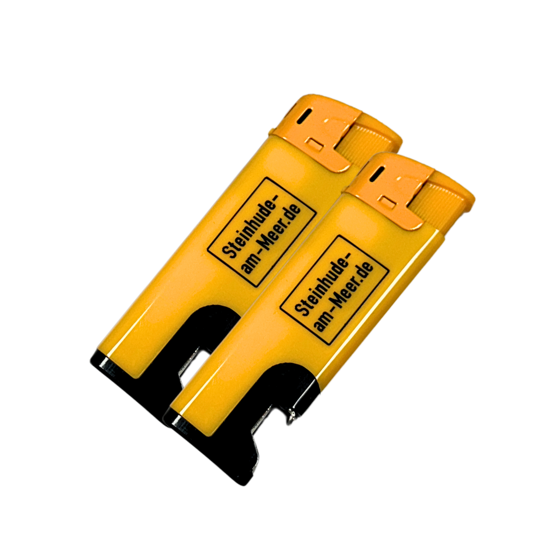 2er Set Elektronische Feuerzeuge mit Flaschenöffner und Steinhude-am-Meer.de Ortsschild – gelb